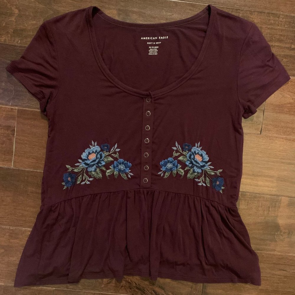 American Eagle Outfitters Women's Floral Embroidered Peplum Top Size Extra Small